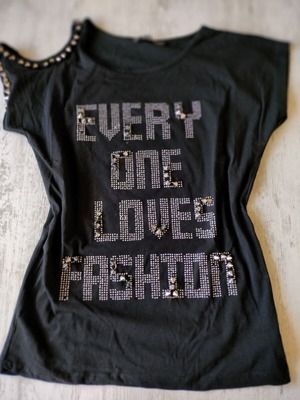 Black T-shirt with Studs and Stones like new, Size S