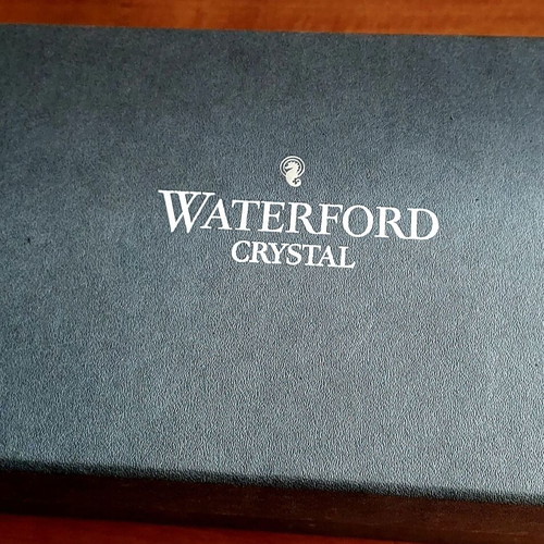 Set of two Waterford crystal bowls and two Newbridge Erns Ai silver-plated spoons new