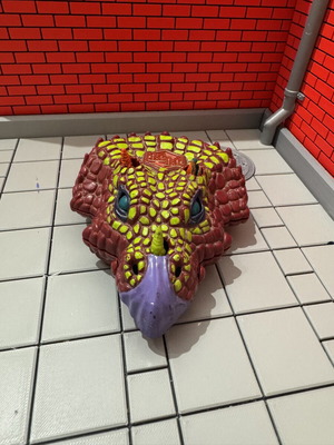 Mighty Max Blows Up Dino Lab playset, ολοκληρωμένο