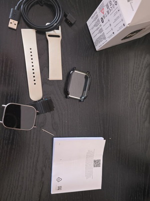 Redmi Watch 5 Lite used with extra strap and case