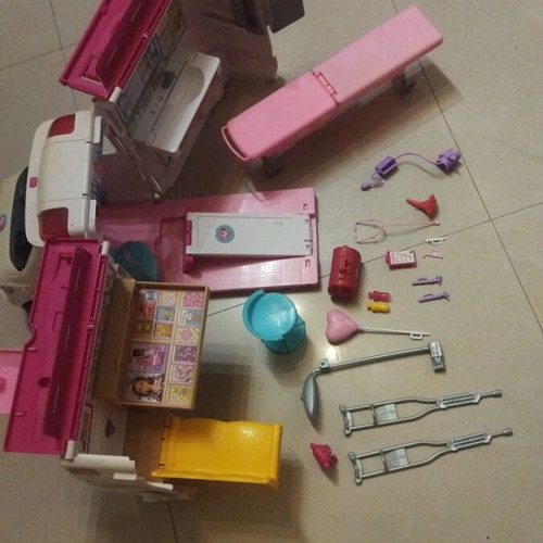 Barbie mobile medical clinic with accessories