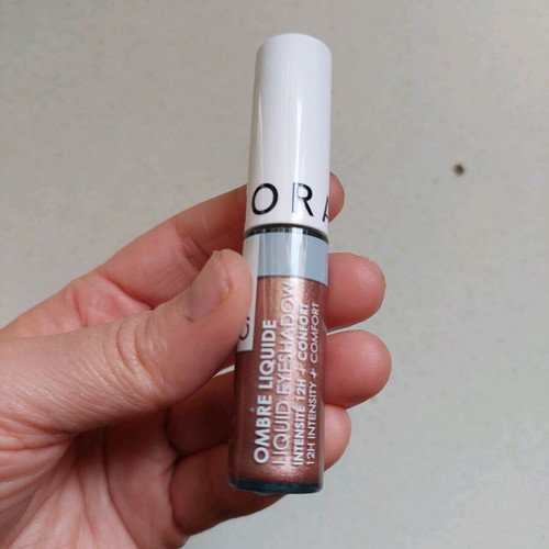 Korres liquid eyeshadow lightly used