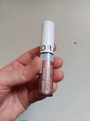 Korres liquid eyeshadow lightly used