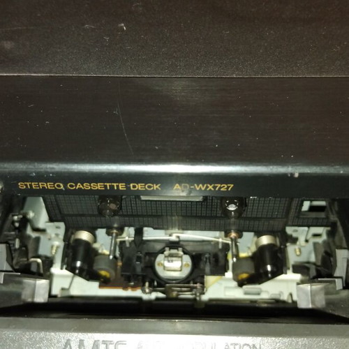Aiwa AD-WX727 stereo cassette deck used with remote