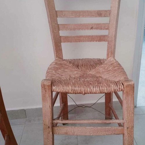 Chairs used, set of 4, with varnish and without