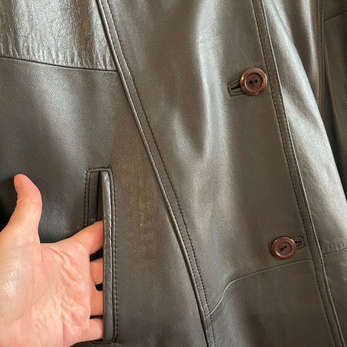 Leather coat size L with lining like new