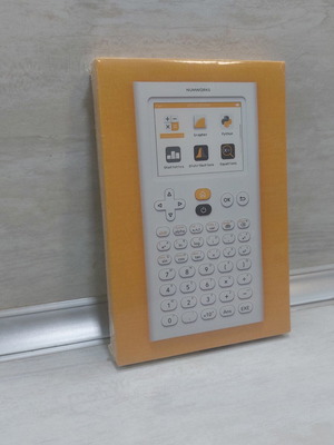 NumWorks Graphing Calculator with Python, new