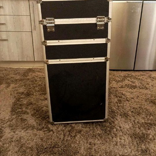 Trolley suitcase used 3 levels with wheels, large for makeup