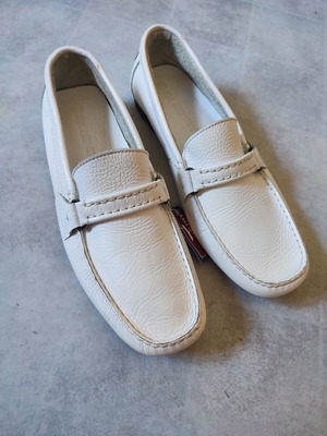 Sea & City men's leather moccasins size 43, new, white