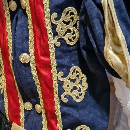 Carnival costume Prince like new, size 4
