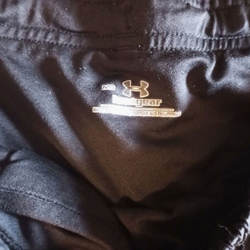 Running shorts Under Armour like new, black with white details