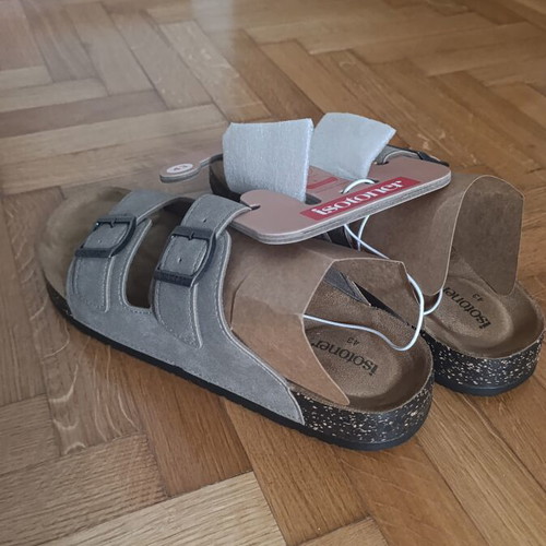 Isotoner sandals size 43, grey