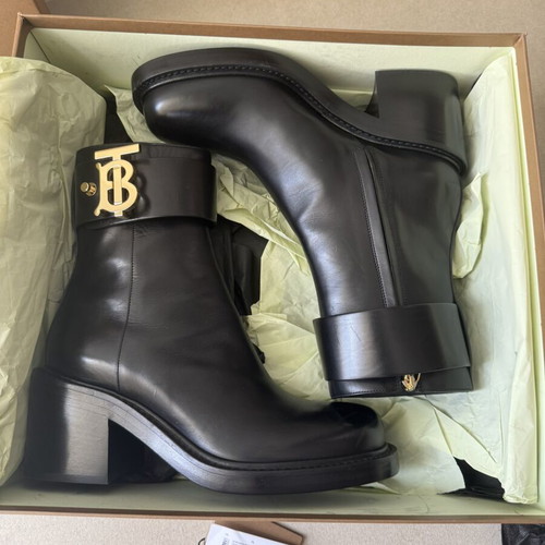 Burberry women's black leather ankle boots new