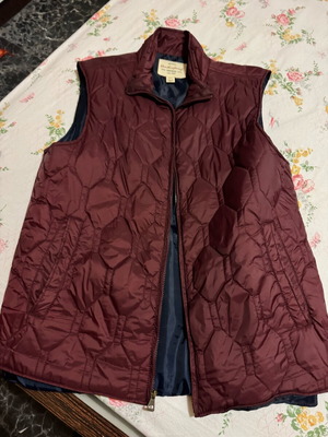 Vest like new, size M