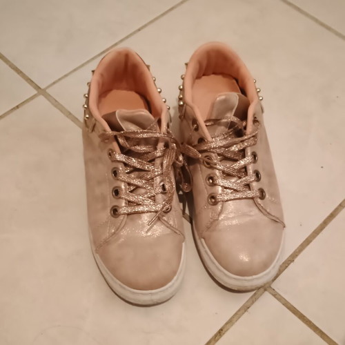 Sneakers athletic used, pink, size 37 with studs
