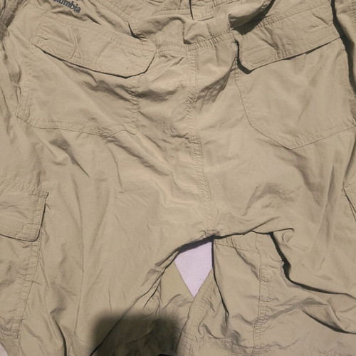 Columbia hiking shorts like new, beige, size L
