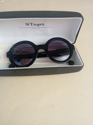 Saint Tropez στρογγυλά γυαλιά σαν καινούργιο, μαύρα