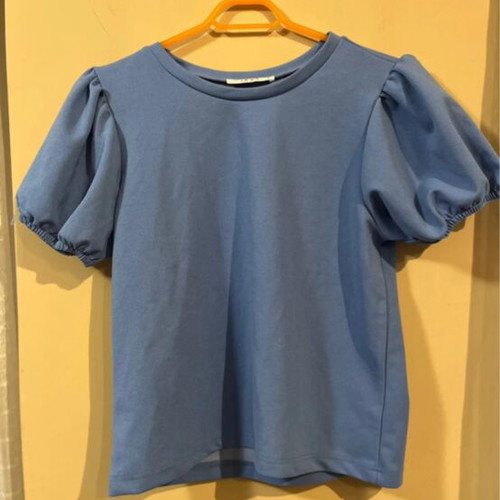 Anel Blue T-shirt with Puff Sleeves like new, size L
