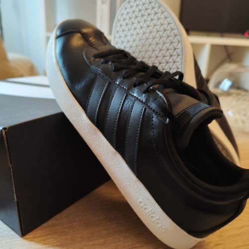 Adidas VL Court men's leather shoes like new, size 46, black