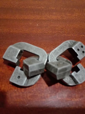 Hanayama Cast Chain puzzle used, high difficulty