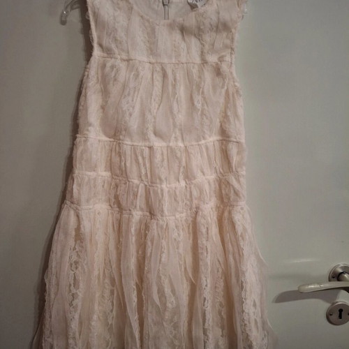 Zara beige cream girls dress with lace size 9 years like new