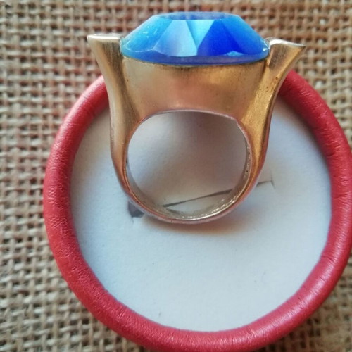 Steel solitaire ring silver color with blue zircon like new