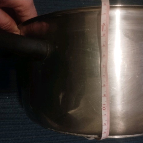 Pyramis stainless steel pot like new, 18/10 inox with handles
