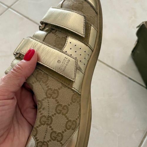 Gucci sneakers like new, gold, adjustable straps, size 40