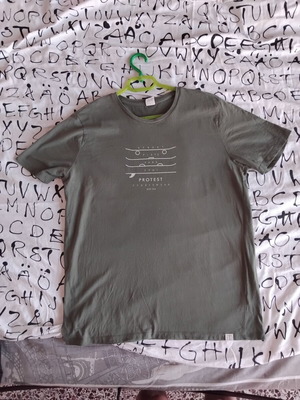 T-shirt Protest khaki color like new, size L