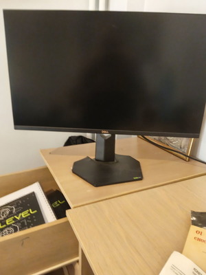 Dell G2724D IPS HDR Gaming Monitor 27" QHD 2560x1440 165Hz like new