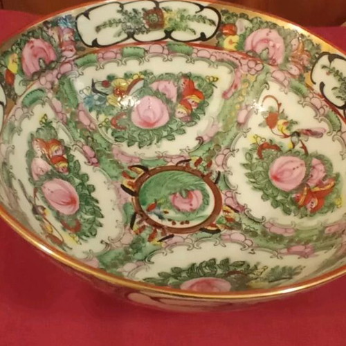 Chinese bowl like new