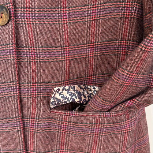 Manila Grace women's blazer size 46, like new, burgundy plaid with satin lining