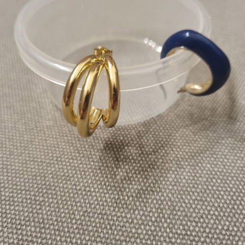 Single hoop earrings, gold and blue