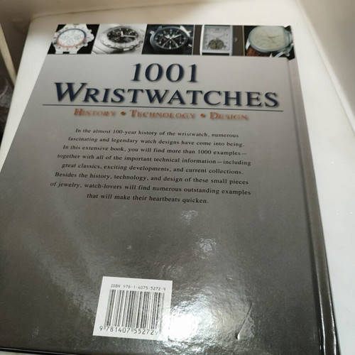 Book for wristwatches like new
