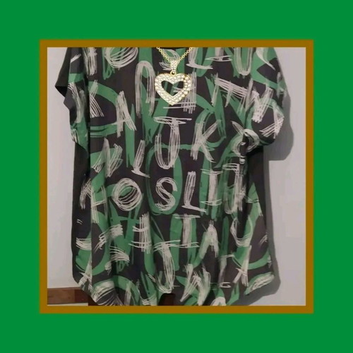 Blouse in green and gray shades with beautiful design, tie hem
