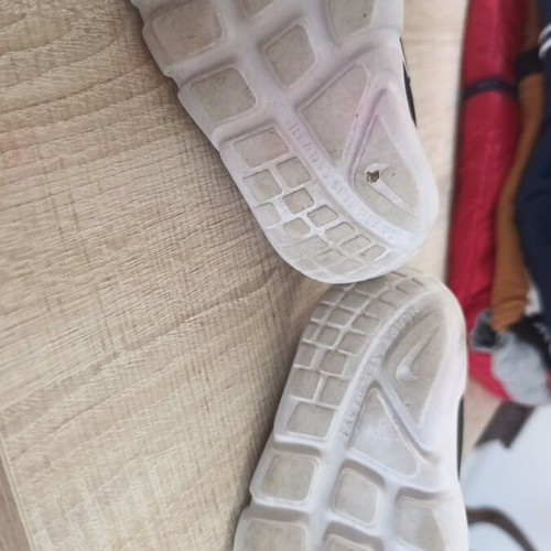 Nike athletic shoes size 26 like new, black