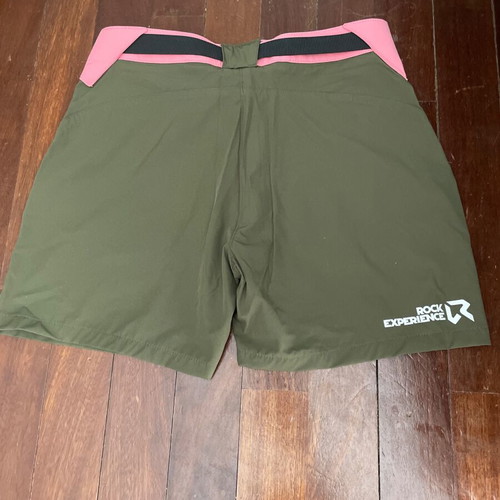 Rock Experience shorts women's small new, olive green with pink details