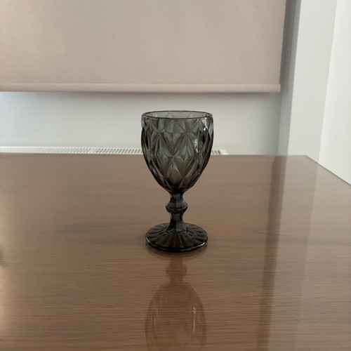 Cryspo Trio glasses like new, set with wine and water glasses