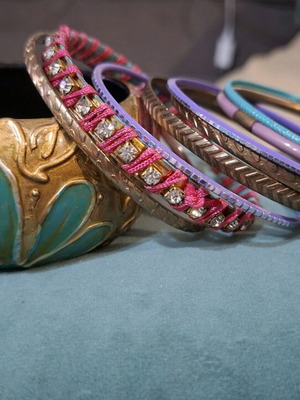 Bracelets set of 9 like new, colorful