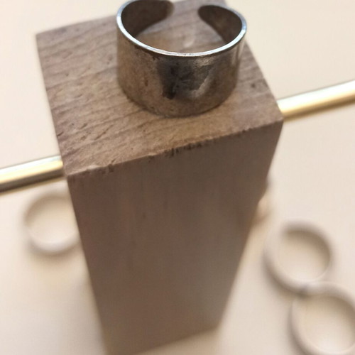 Set of 10 ring bases new, silver with patina
