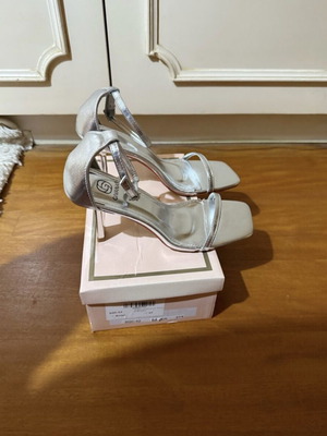 Luigi silver sandals with unique heel, new, size 37