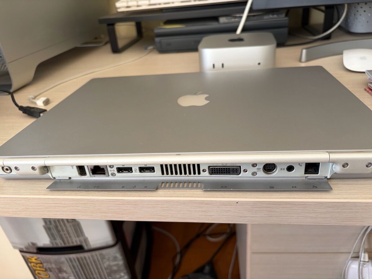 Apple PowerBook G4 Titanium like new… - € 380,00 - Vendora.cy