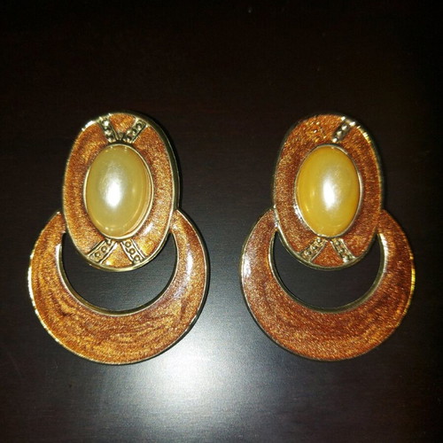 Vintage earrings like new, beige and brown