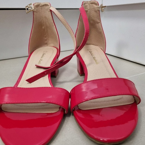 Red sandals used size 42 Andres Machado with low heel