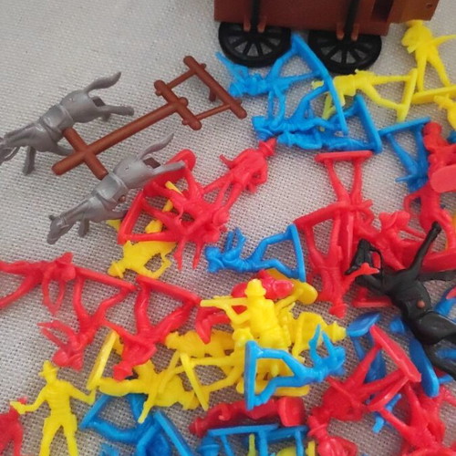 Cowboy figures set with 2 wagons and horses, approx. 80 pieces