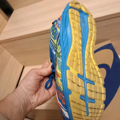 Asics Gelnoosa Tri 13 αθλητικά σαν καινούργια, νούμερο 39, πολύχρωμα