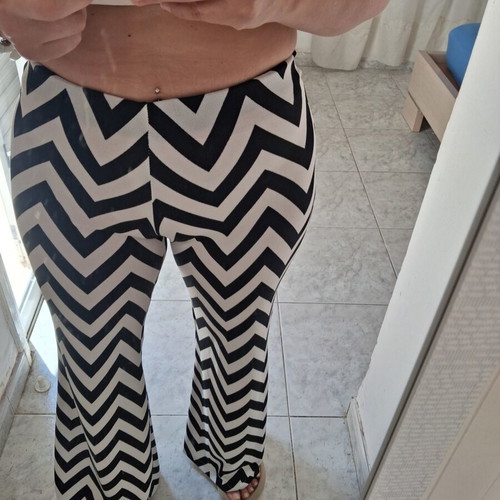 Flare Pants Voice Woman's Fashion Size S Like New Black White Zigzag