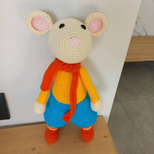 Amigurumi doll handmade crocheted mouse new