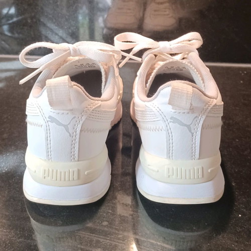 Puma sneakers size 36 like new, athletic