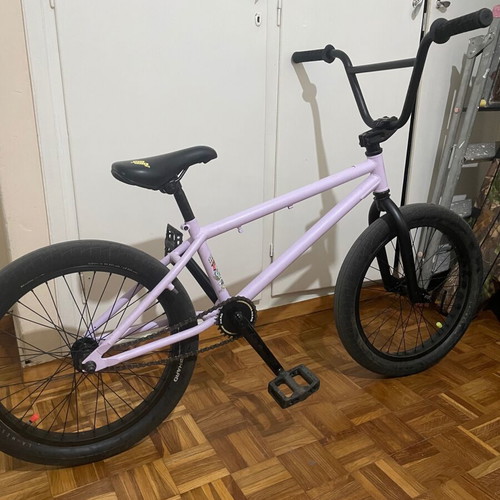 BMX Haro bike like new, 20 inch wheels, male, gears